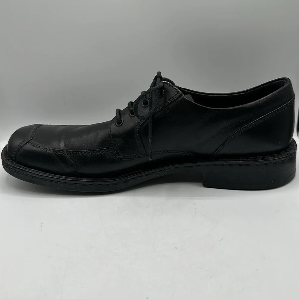 Born men's black dress or casual shoes, size 11